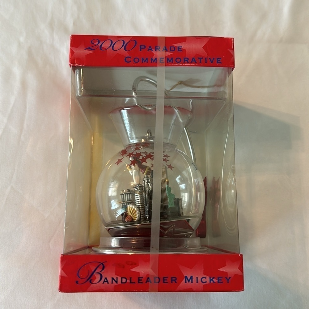 Collectible Lenox Holiday ornament - Bandleader Micky - Picture 3 of 7